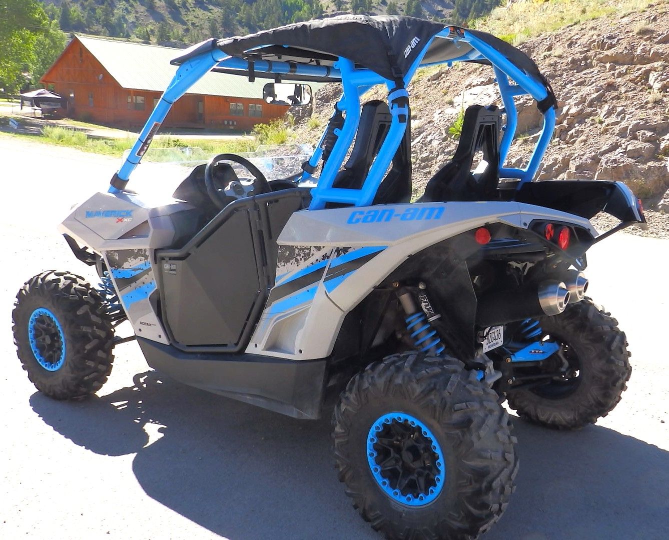 2017 Can-Am Maverick XC DPS in Lake City, Colorado - Photo 2