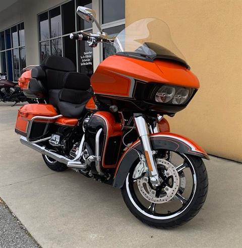 2022 Harley-Davidson CVO™ Road Glide® Limited in High Point, North Carolina - Photo 3