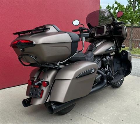 2021 Indian Motorcycle Roadmaster® Dark Horse® in High Point, North Carolina - Photo 2