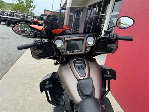 2021 Indian Motorcycle Roadmaster® Dark Horse® in High Point, North Carolina - Photo 10