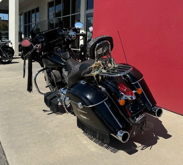 2018 Indian Motorcycle Chieftain® Limited ABS in High Point, North Carolina - Photo 2