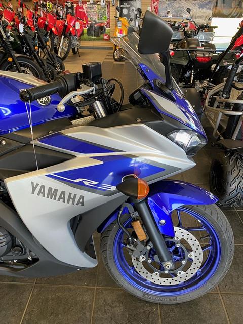 2015 Yamaha YZF-R3 in Sumter, South Carolina - Photo 2