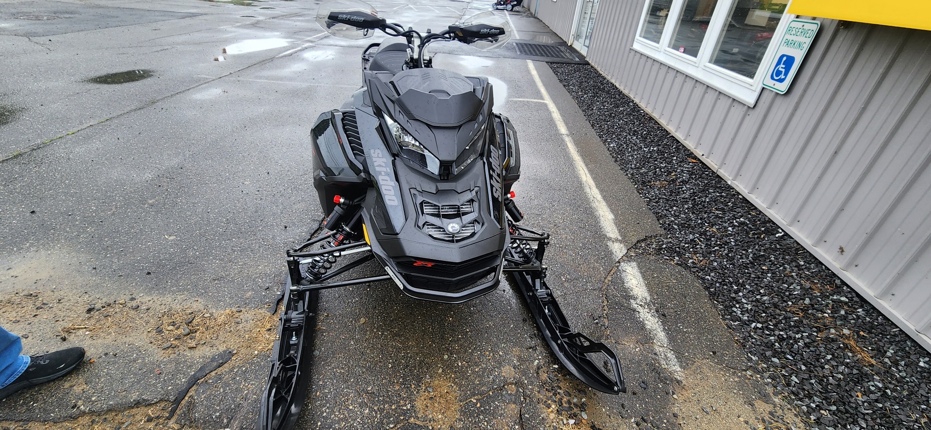 2022 Ski-Doo Renegade X-RS 900 ACE Turbo R ES RipSaw 1.25 in Unity, Maine - Photo 2