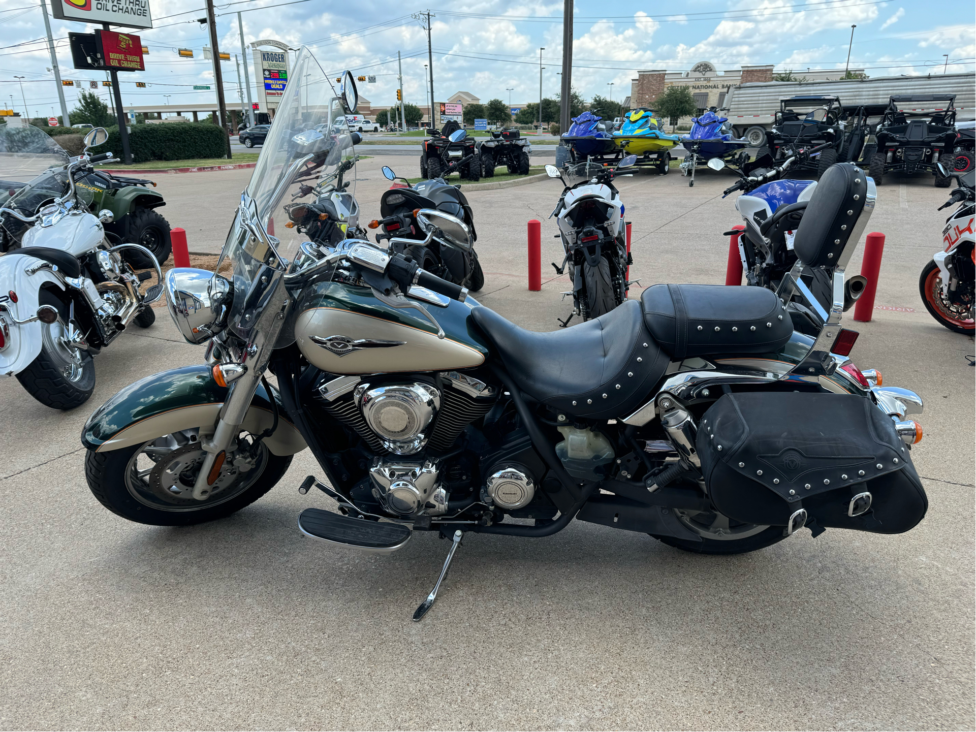 2009 Kawasaki Vulcan® 1700 Classic LT in Burleson, Texas - Photo 3