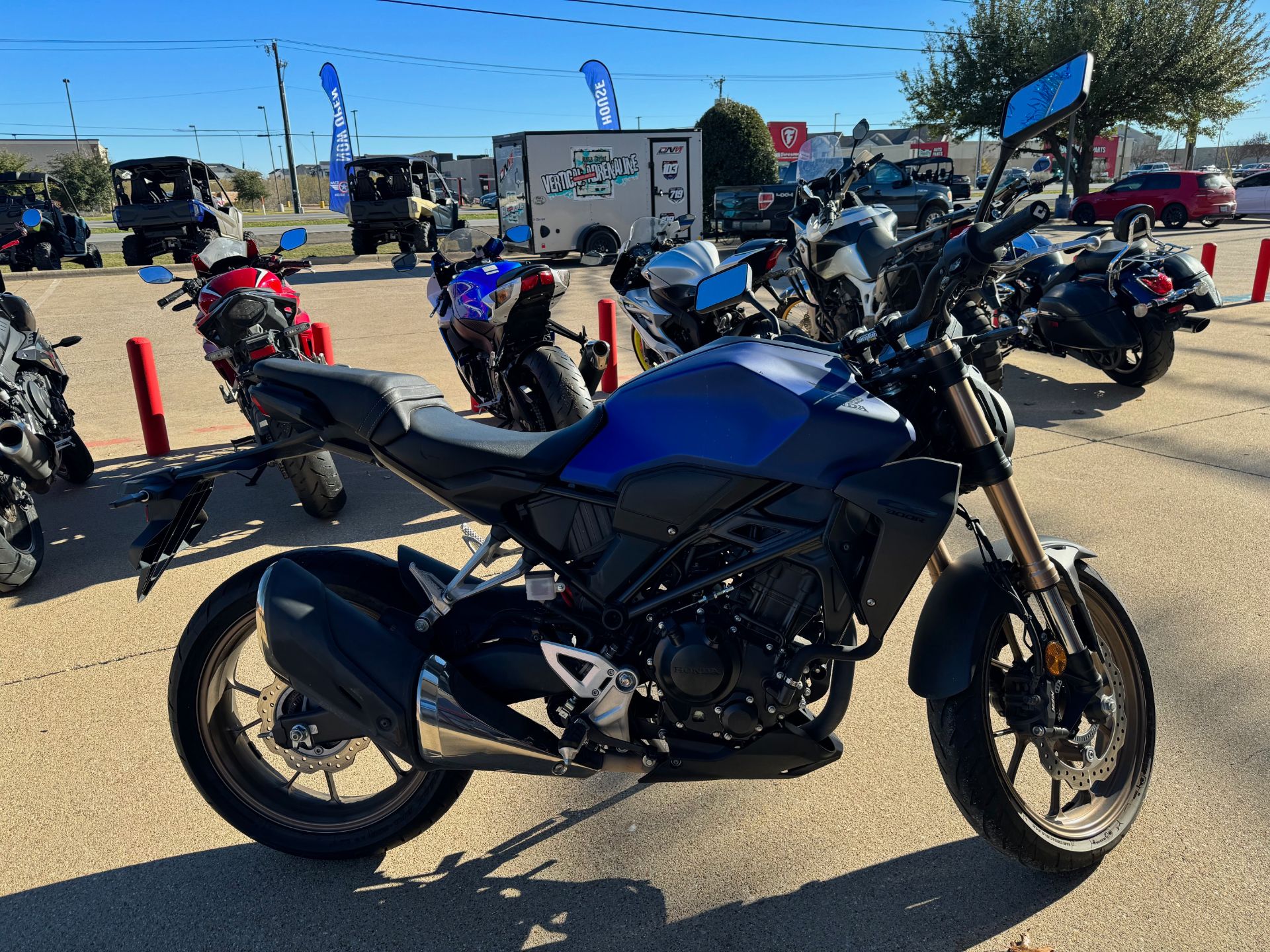 2021 Honda CBR300R ABS in Burleson, Texas - Photo 1
