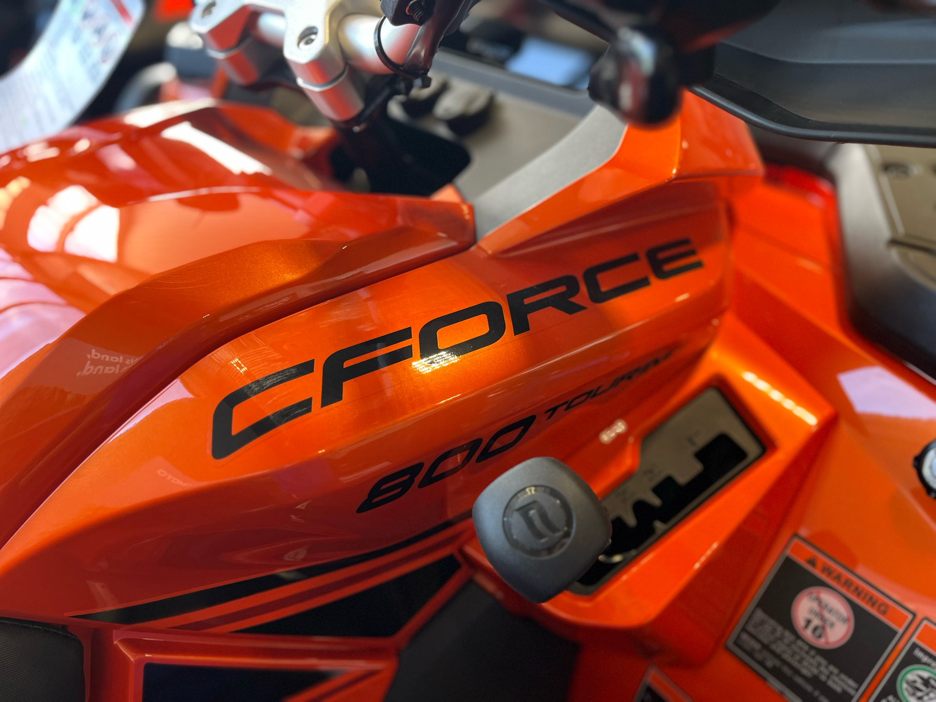 2025 CFMOTO CForce 800 Touring in Burleson, Texas - Photo 4