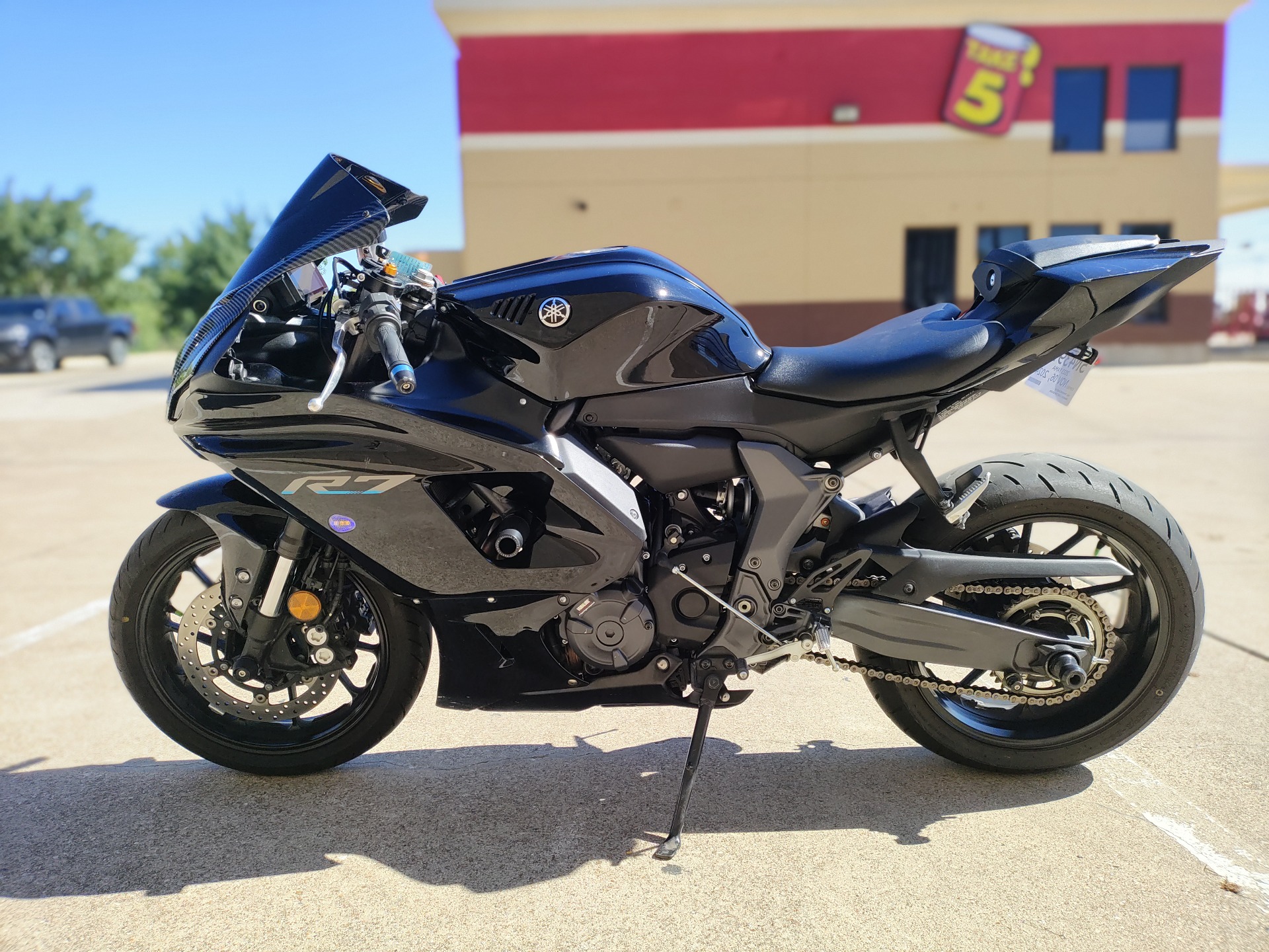 2023 Yamaha YZF-R7 in Burleson, Texas - Photo 2