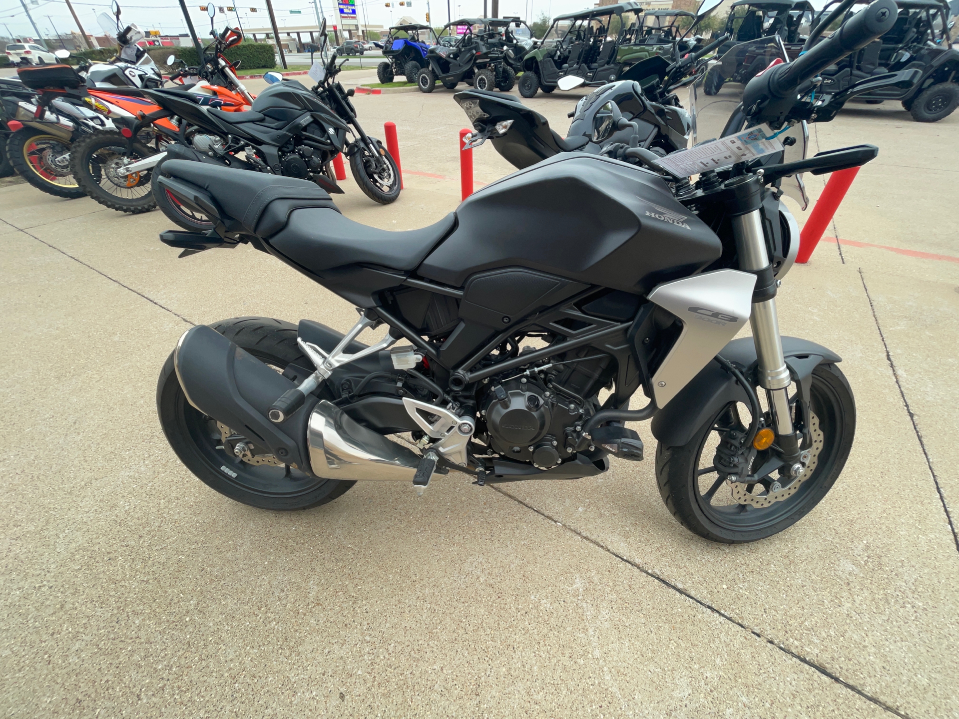 2019 Honda CB300R in Burleson, Texas - Photo 1