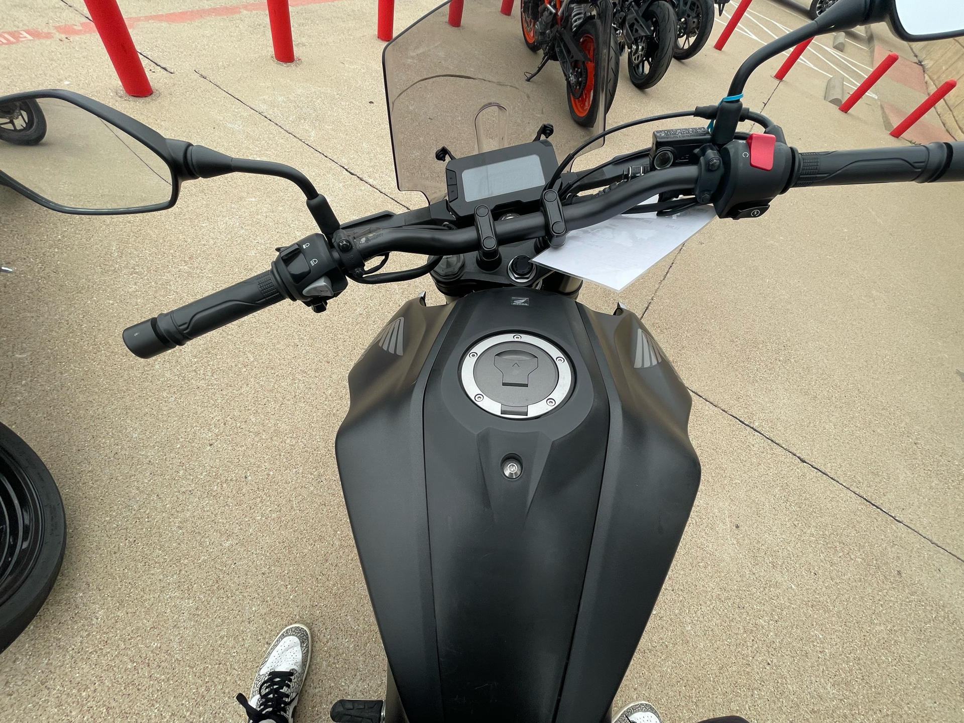 2019 Honda CB300R in Burleson, Texas - Photo 5