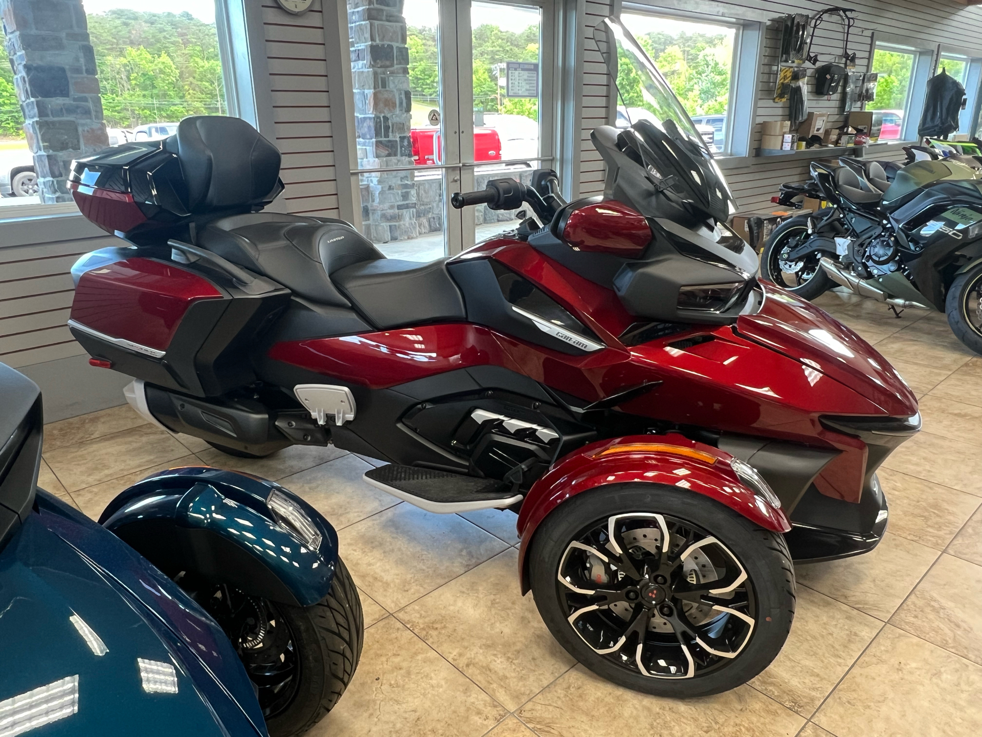 2024 Can-Am Spyder RT Limited in Berkeley Springs, West Virginia - Photo 2