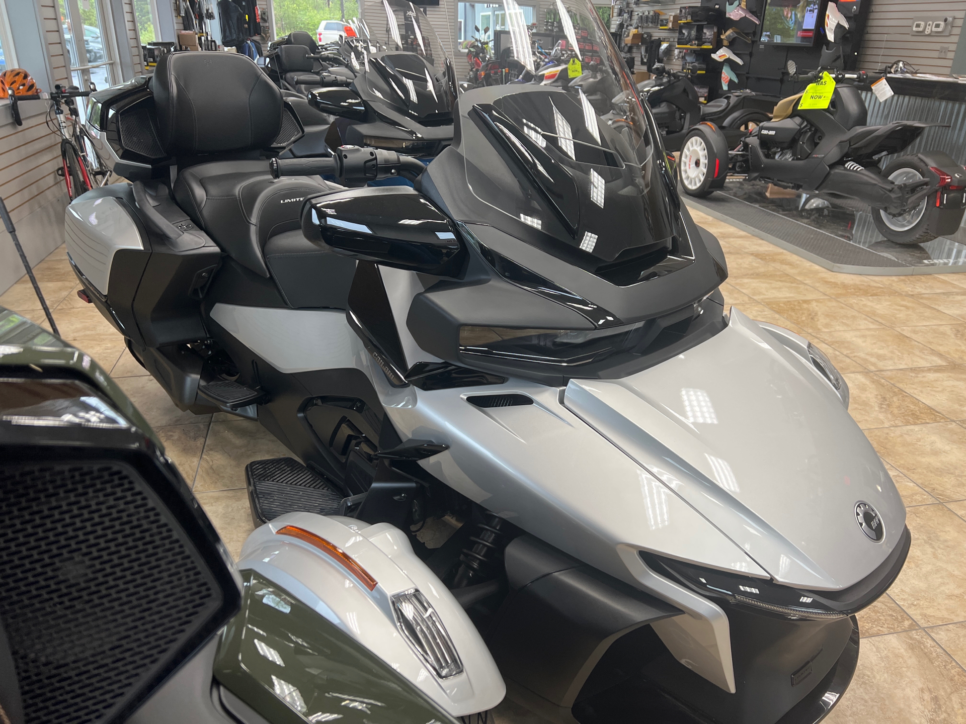 2023 Can-Am Spyder RT Limited in Berkeley Springs, West Virginia - Photo 3