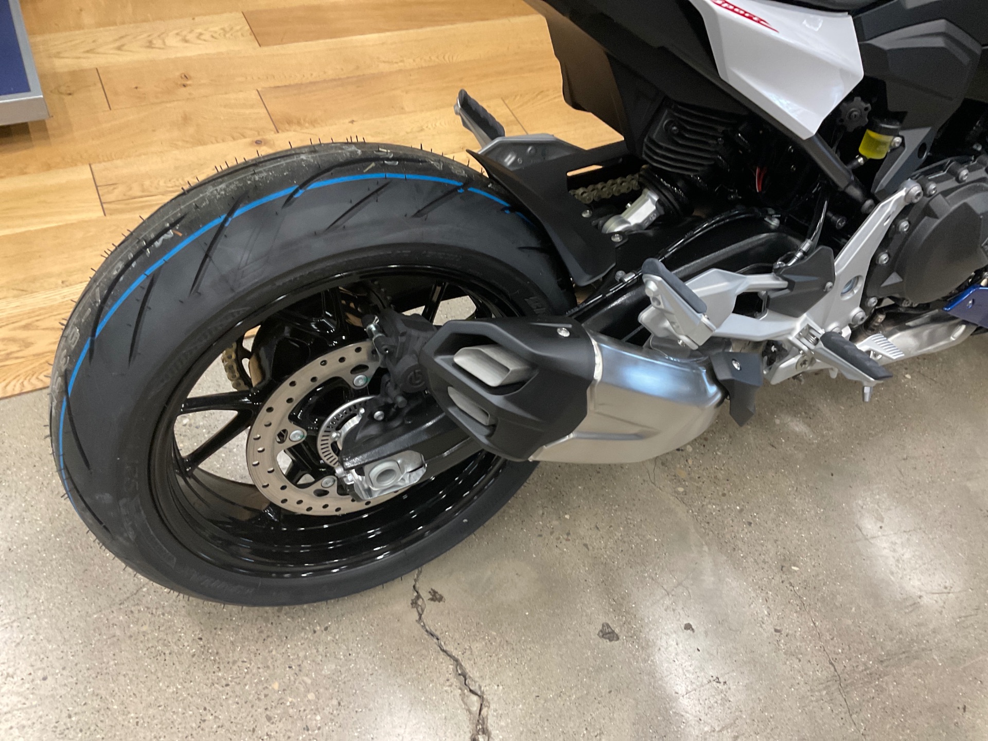 2024 BMW F 900 R in Middletown, Ohio - Photo 3