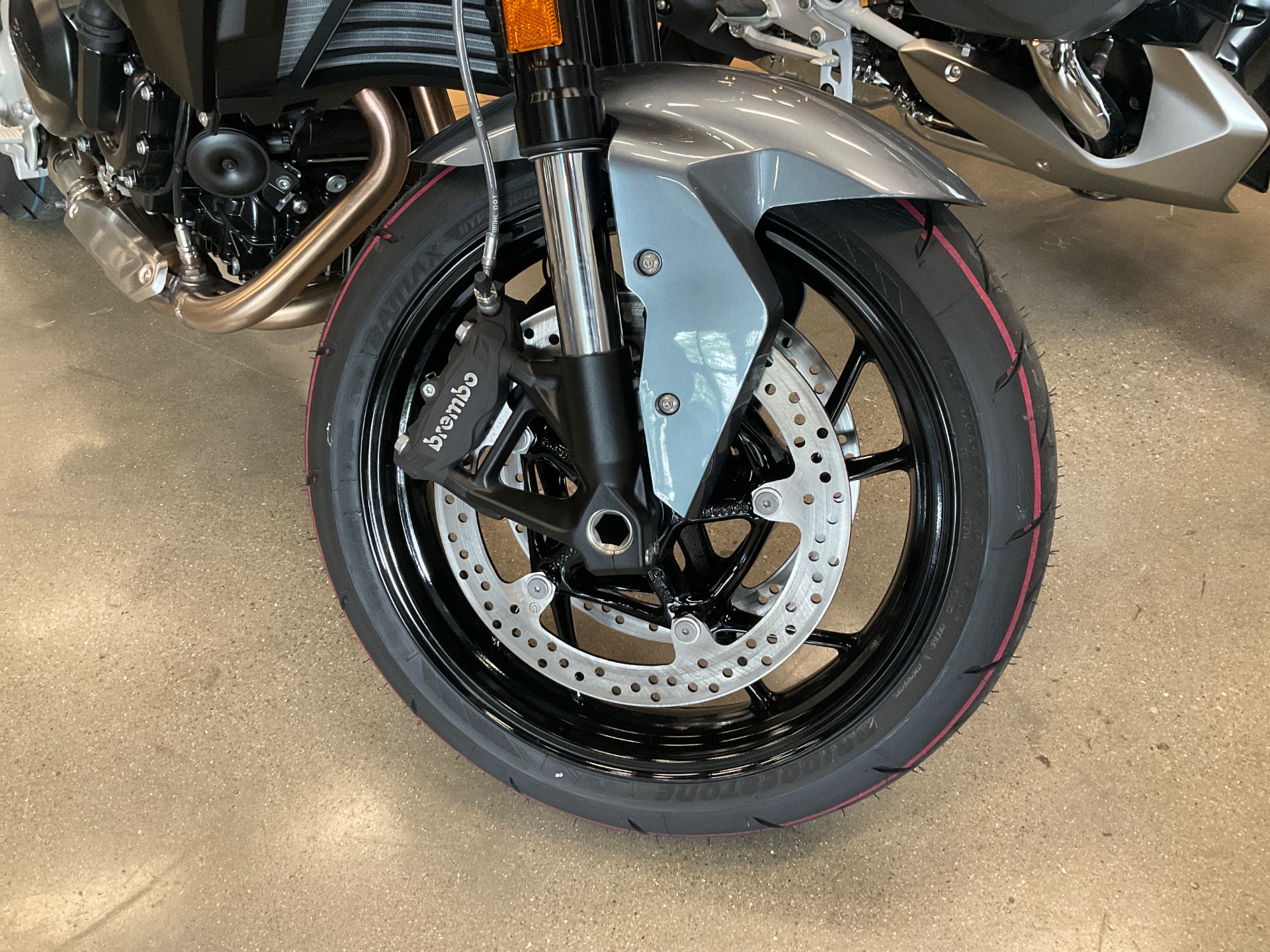 2023 BMW F 900 R in Middletown, Ohio - Photo 2
