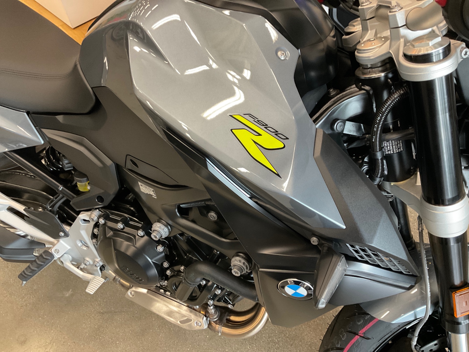 2023 BMW F 900 R in Middletown, Ohio - Photo 3