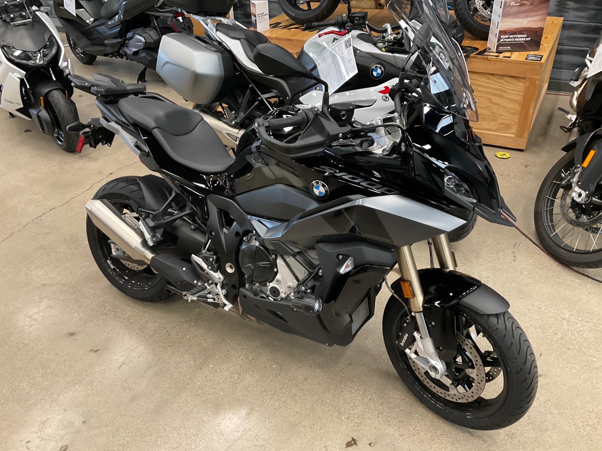 2022 BMW S 1000 XR in Middletown, Ohio - Photo 1