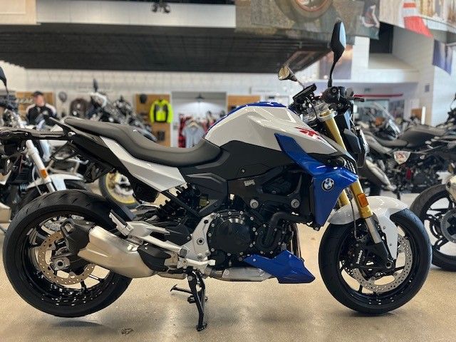 2023 BMW F 900 R in Middletown, Ohio - Photo 2
