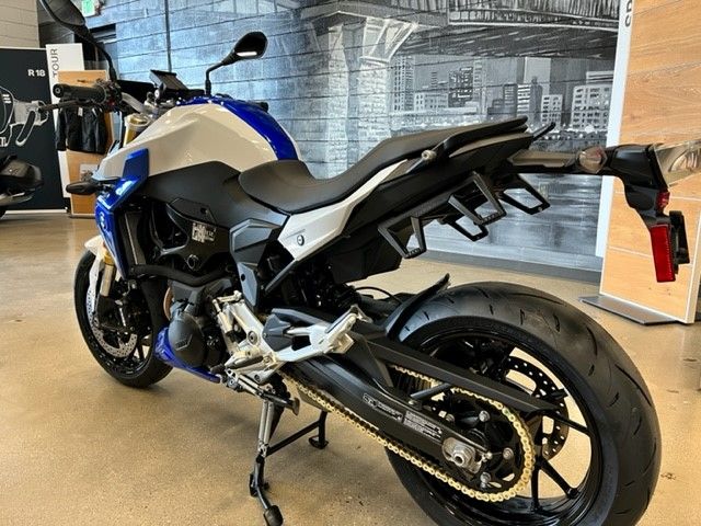 2023 BMW F 900 R in Middletown, Ohio - Photo 3