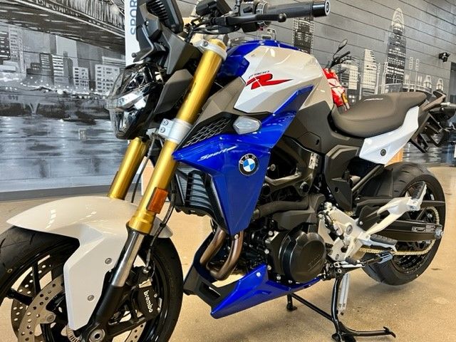 2023 BMW F 900 R in Middletown, Ohio - Photo 4