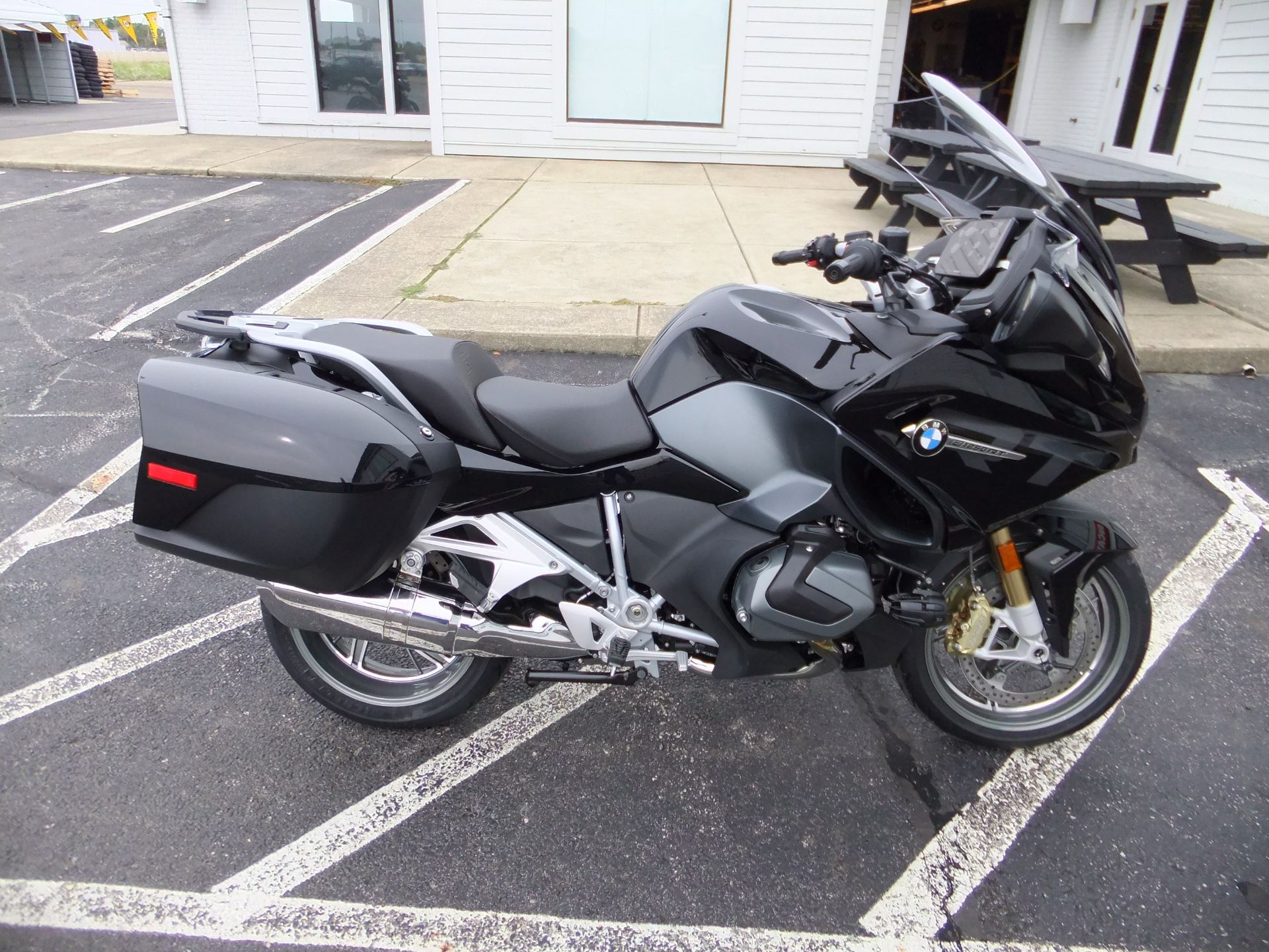 2024 BMW R 1250 RT in Columbus, Ohio - Photo 2