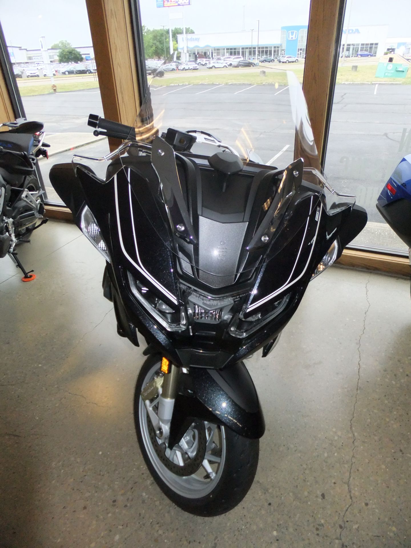 2024 BMW R 1250 RT in Columbus, Ohio - Photo 2