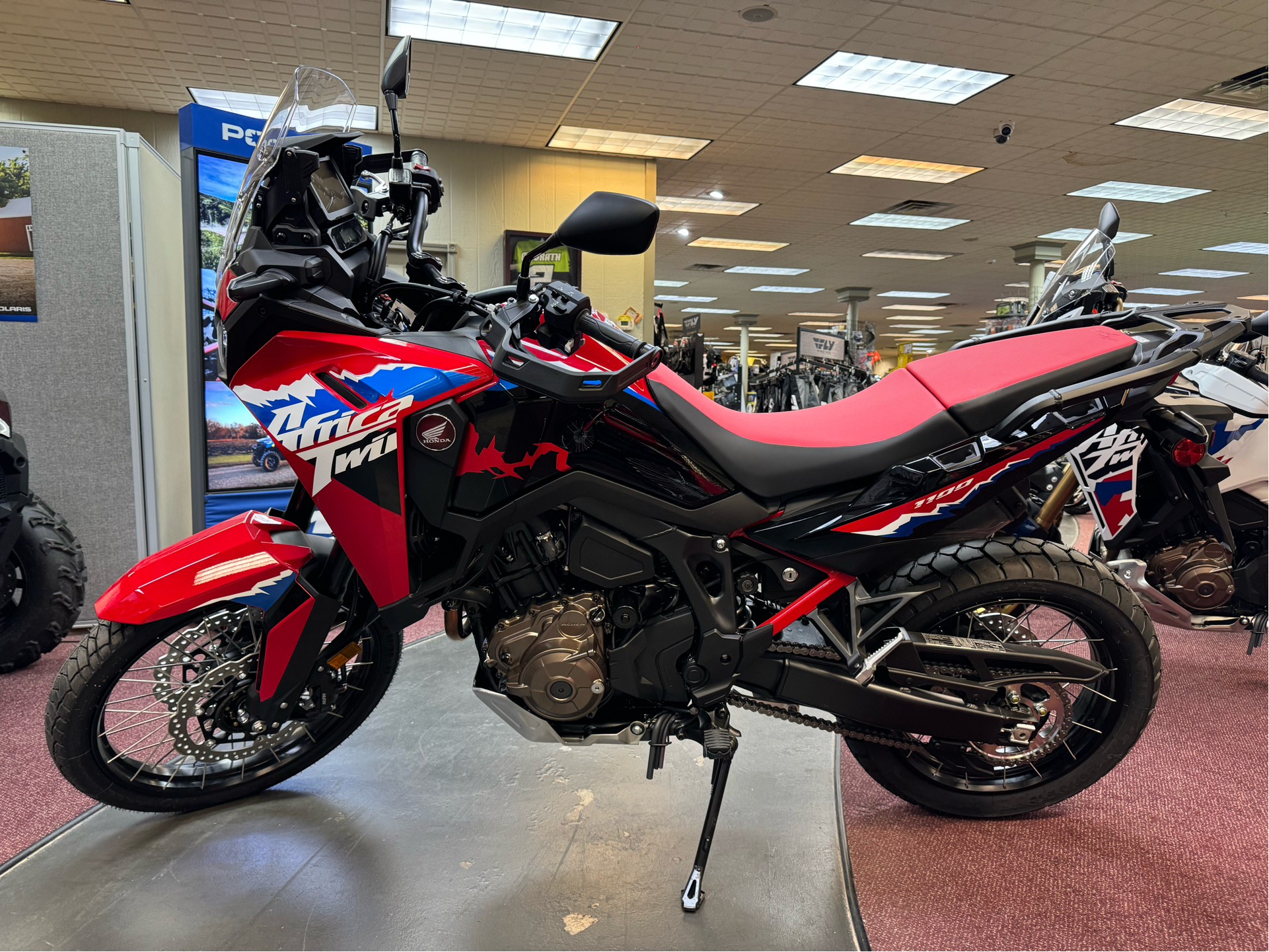 2024 Honda Africa Twin DCT in Petersburg, West Virginia - Photo 2