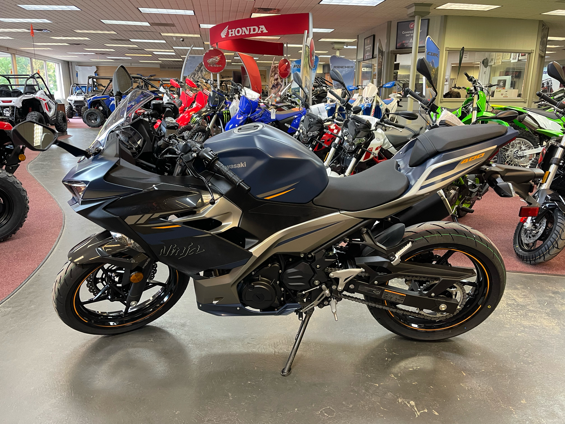 2023 Kawasaki Ninja 400 ABS in Petersburg, West Virginia - Photo 3
