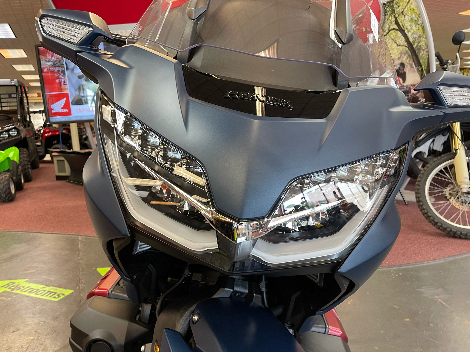 2022 Honda Gold Wing Automatic DCT in Petersburg, West Virginia - Photo 12