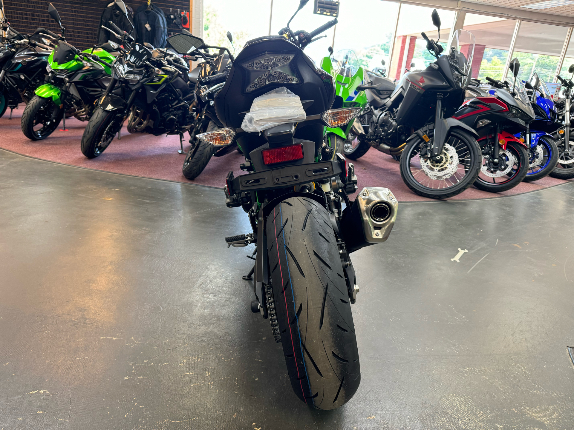 2024 Kawasaki Z900 SE ABS in Petersburg, West Virginia - Photo 4