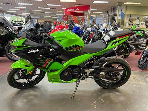 2023 Kawasaki Ninja 400 ABS KRT Edition in Petersburg, West Virginia - Photo 2