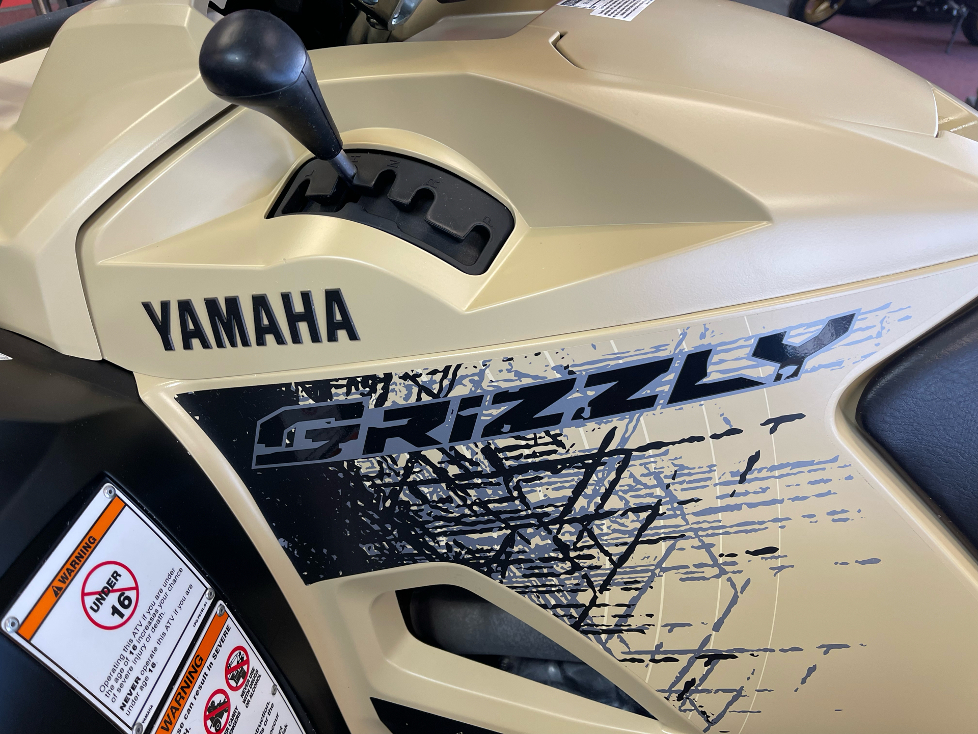 2023 Yamaha Grizzly EPS XT-R in Petersburg, West Virginia - Photo 8