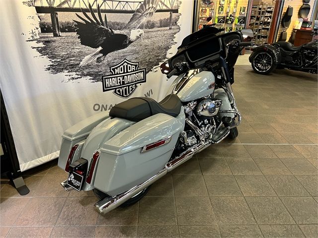 2024 Harley-Davidson Street Glide® in Onalaska, Wisconsin - Photo 8