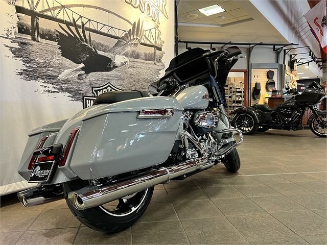 2024 Harley-Davidson Street Glide® in Onalaska, Wisconsin - Photo 8