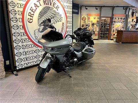 2023 Harley-Davidson CVO™ Road Glide® in Onalaska, Wisconsin - Photo 3