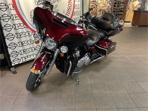 2015 Harley-Davidson Ultra Limited in Onalaska, Wisconsin - Photo 6