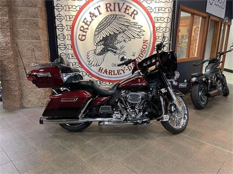 2015 Harley-Davidson Ultra Limited in Onalaska, Wisconsin - Photo 1