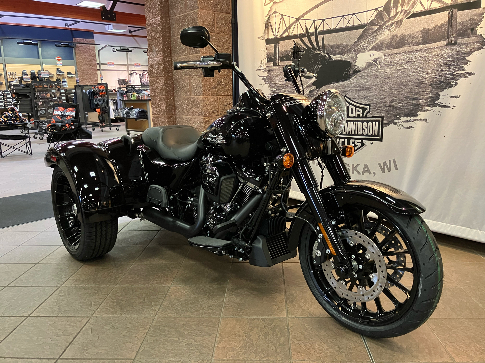 2024 Harley-Davidson Freewheeler® in Onalaska, Wisconsin - Photo 3