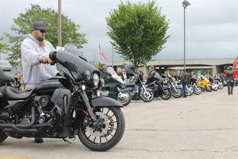 2011 Harley-Davidson Dyna® Super Glide® Custom in Onalaska, Wisconsin - Photo 17