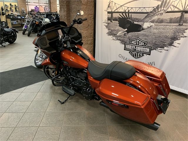 2024 Harley-Davidson Road Glide® in Onalaska, Wisconsin - Photo 7