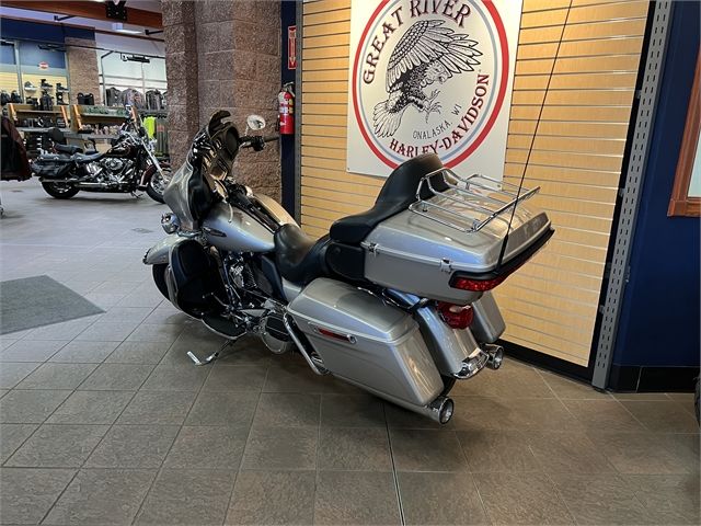 2018 Harley-Davidson Electra Glide® Ultra Classic® in Onalaska, Wisconsin - Photo 6