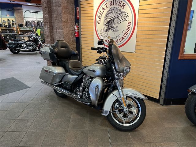 2018 Harley-Davidson Electra Glide® Ultra Classic® in Onalaska, Wisconsin - Photo 3