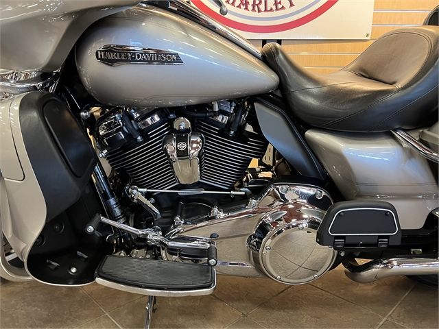 2018 Harley-Davidson Electra Glide® Ultra Classic® in Onalaska, Wisconsin - Photo 10