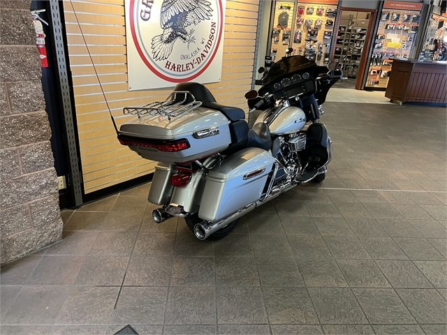 2018 Harley-Davidson Electra Glide® Ultra Classic® in Onalaska, Wisconsin - Photo 4