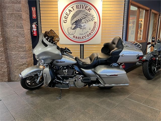 2018 Harley-Davidson Electra Glide® Ultra Classic® in Onalaska, Wisconsin - Photo 7