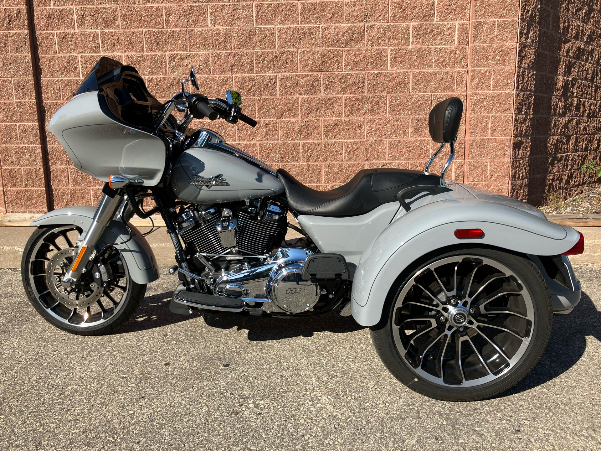 2024 Harley-Davidson Road Glide® 3 in Onalaska, Wisconsin - Photo 10