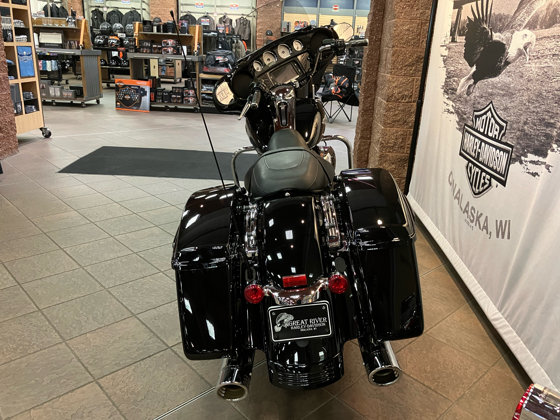 2017 Harley-Davidson Street Glide® Special in Onalaska, Wisconsin - Photo 15