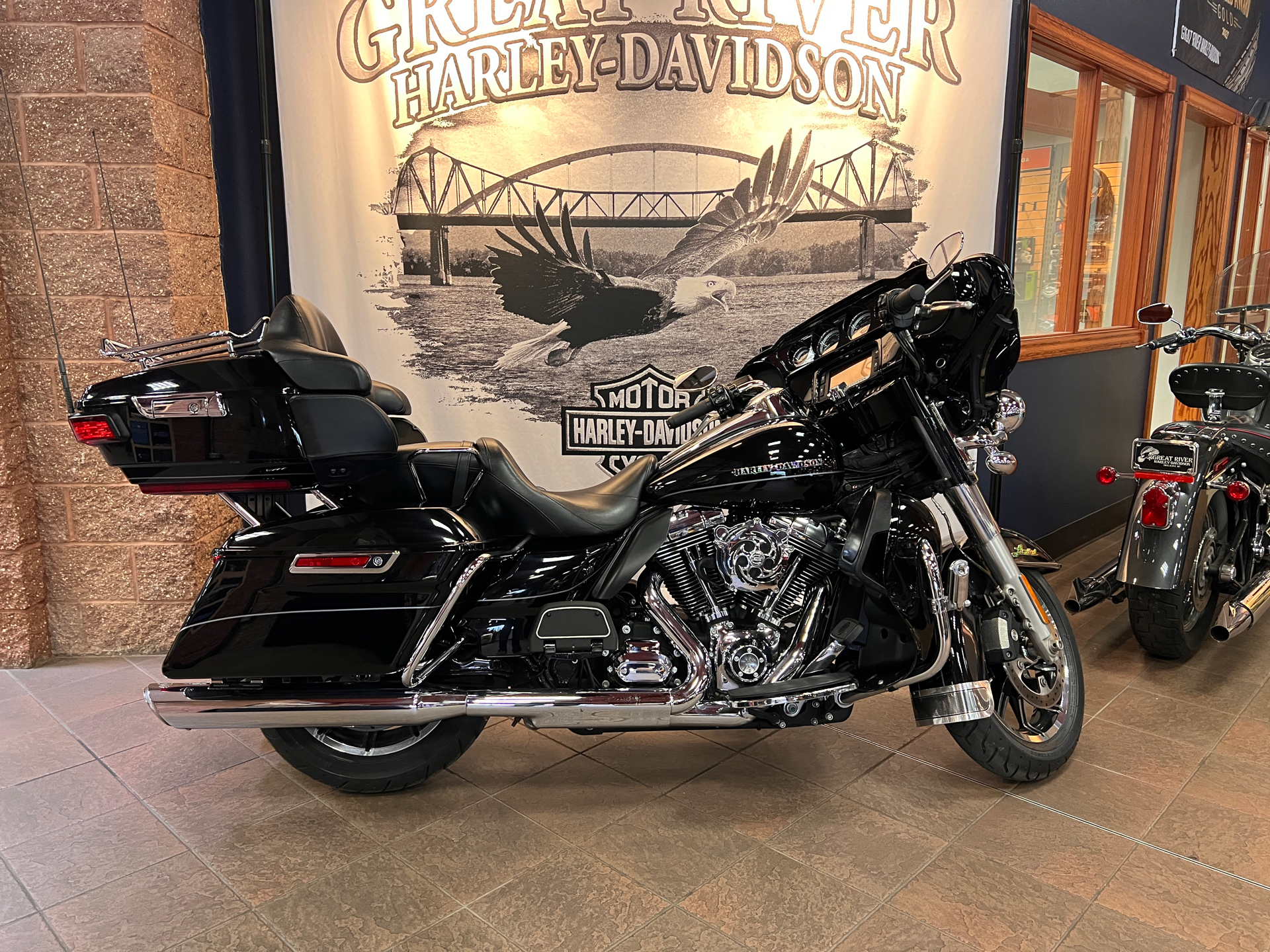 2015 Harley-Davidson Ultra Limited in Onalaska, Wisconsin - Photo 1