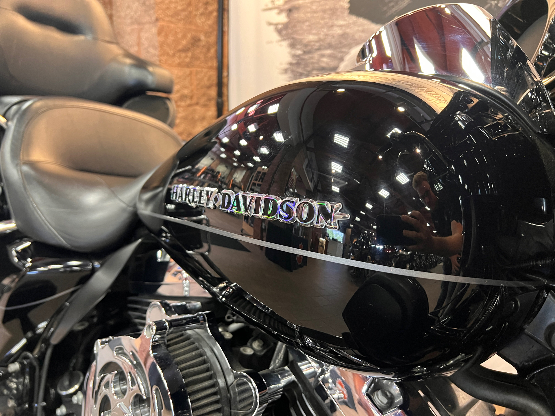 2015 Harley-Davidson Ultra Limited in Onalaska, Wisconsin - Photo 3