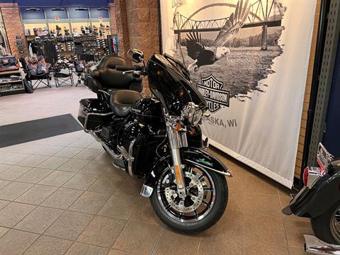 2015 Harley-Davidson Ultra Limited in Onalaska, Wisconsin - Photo 4