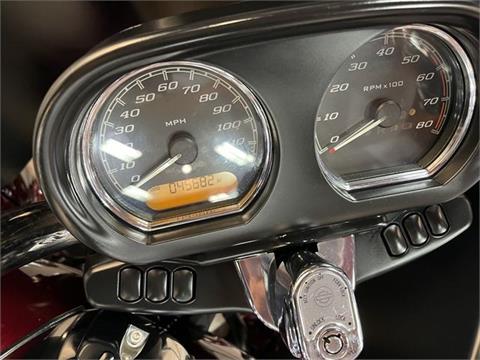 2016 Harley-Davidson Road Glide® Ultra in Onalaska, Wisconsin - Photo 13