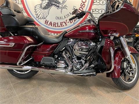 2016 Harley-Davidson Road Glide® Ultra in Onalaska, Wisconsin - Photo 2